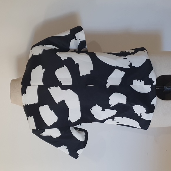 Neon Blonde Size S (approx 10) Black Crop Top - Picture 4 of 7